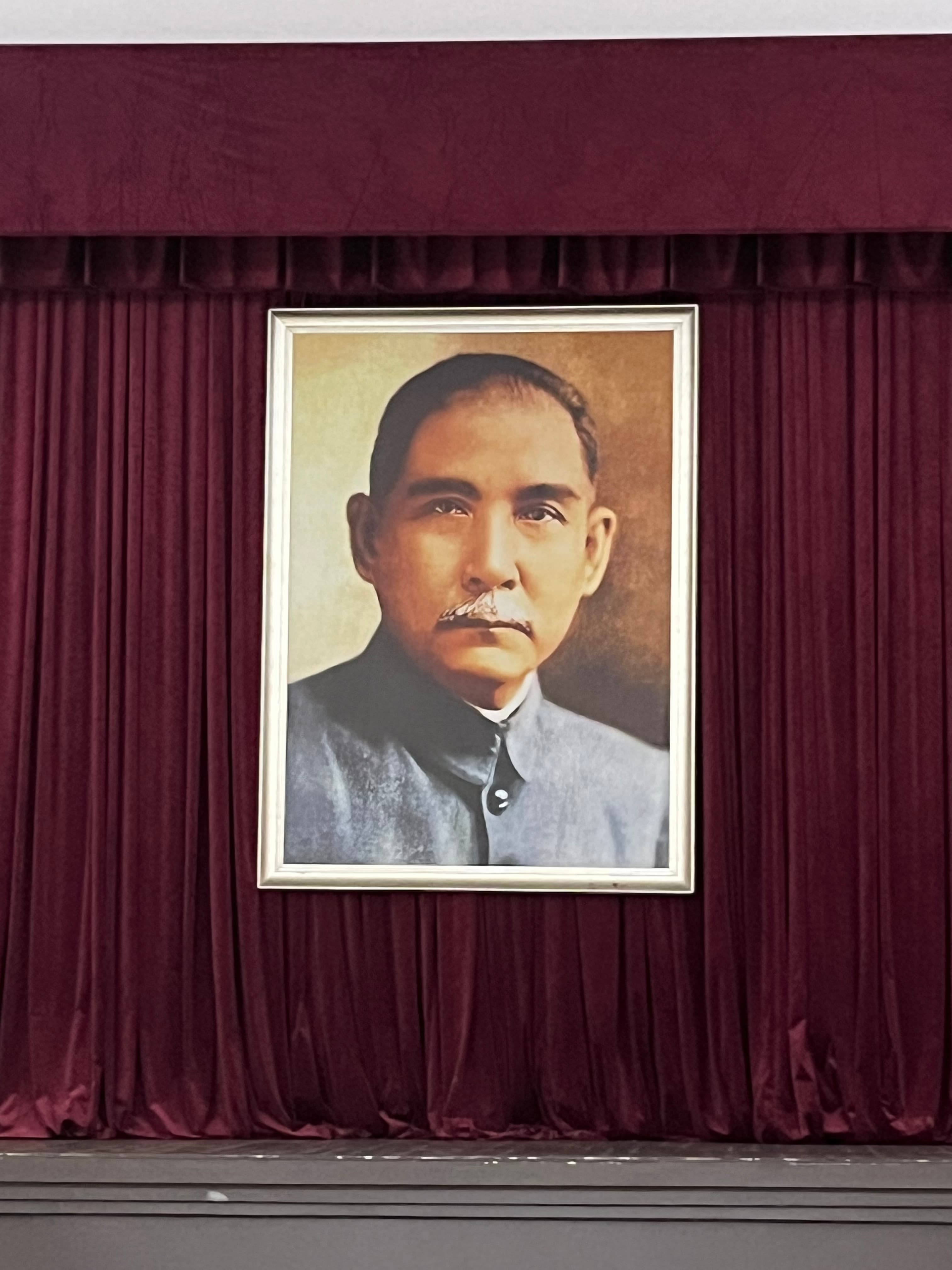 南京总统府导览大叔