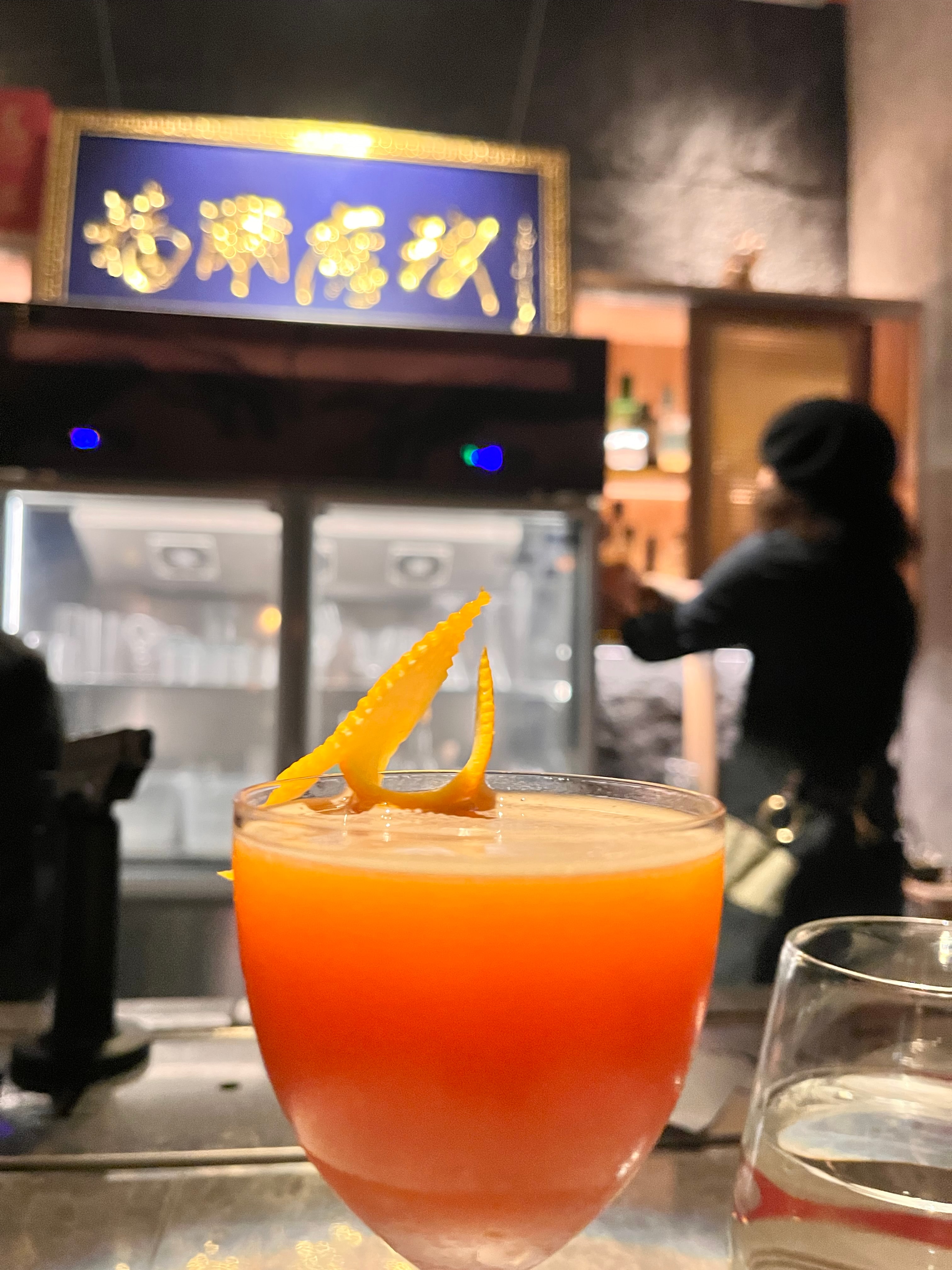 兰桂坊附近tai saloon老板